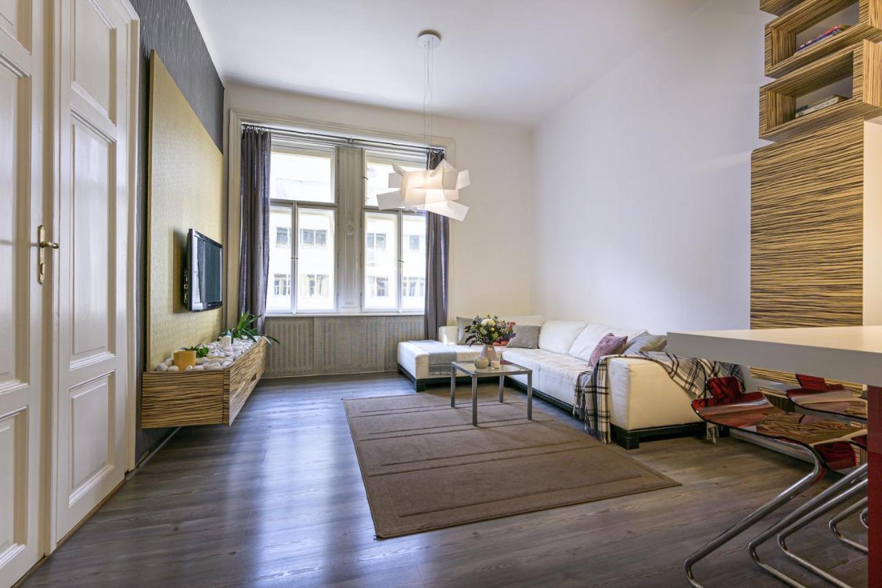 Wishlist Residences - Karlin Free Parking Appartement